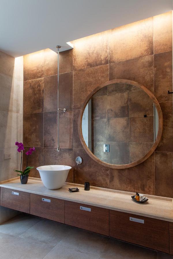 Palazzo Ferrucci Luxury Suites Каляри Екстериор снимка