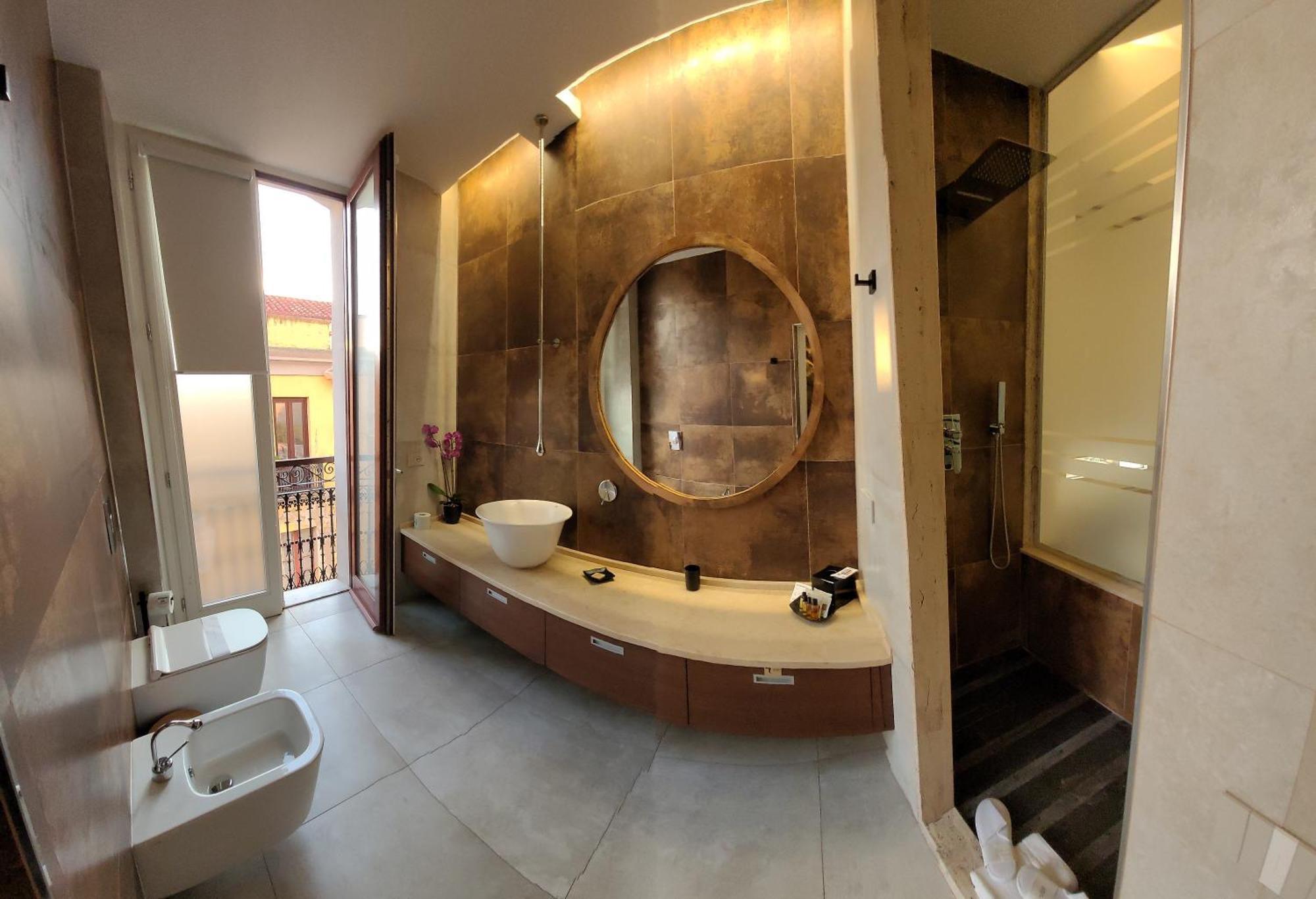 Palazzo Ferrucci Luxury Suites Каляри Екстериор снимка